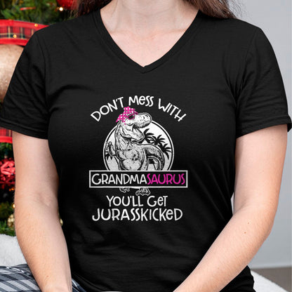 Best Grandma Shirt, Proud Grandma Unisex T-Shirt/Hoodie/Sweatshirt HLT00 - Dont Mess With Grandmasaurus Youll Get Jurasskicked Grandma T-Shirt (1)
