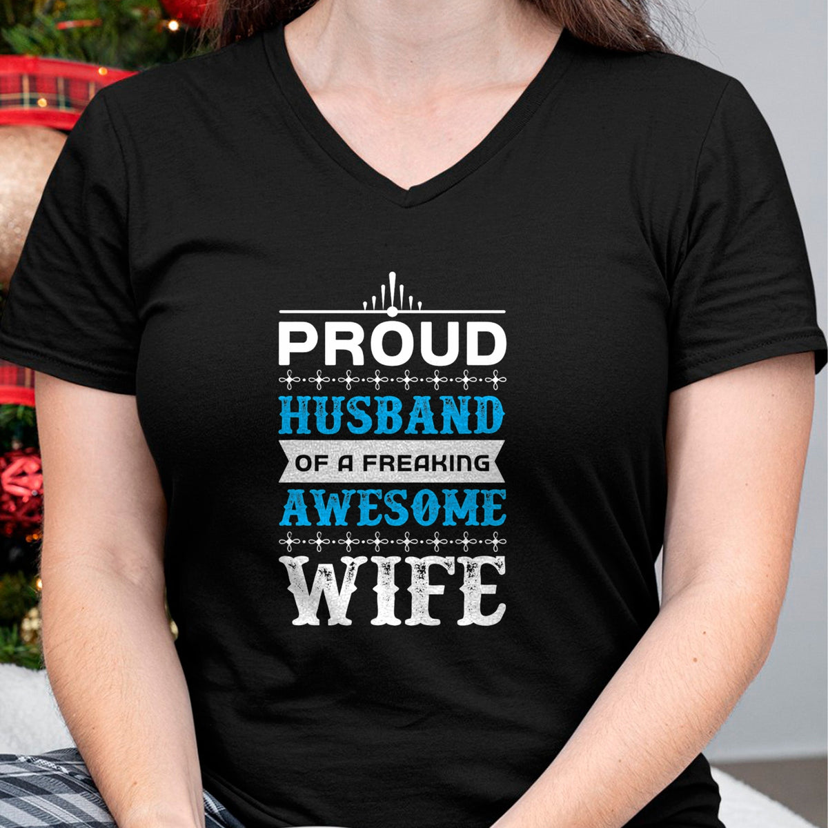 Best Wife Shirt, Wife and Husband Unisex T-Shirt/Hoodie/Sweatshirt HLT00 - Mens Proud Husband of a freaking awesome wife T-Shirt