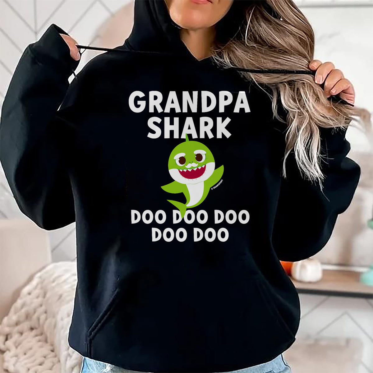 Best Grandpa Shirt, Proud Grandpa Unisex T-Shirt/Hoodie/Sweatshirt HLT00 - Pinkfong Grandpa Shark Official T-shirt T-Shirt (1)