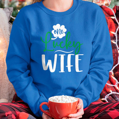 Best Wife Shirt, Wife and Husband Unisex T-Shirt/Hoodie/Sweatshirt HLT00 - Gift for wife T shirt, lucky wife   Womens Happy Saint Patricks Day Irish Shamrock One Lucky Wife V-